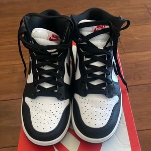 Women’s Nike Dunk High Pandas in women’s 6, men’s 4.5